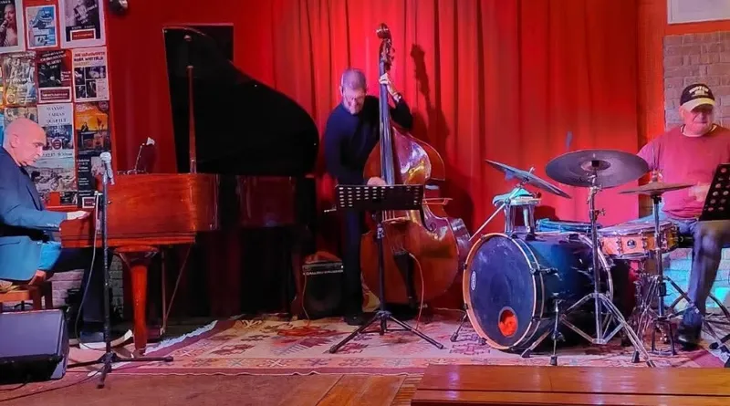 The Marios Toumbas Trio. Live Jazz