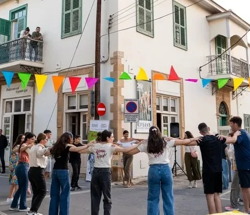 Dance, Dance in the Neighbourhood