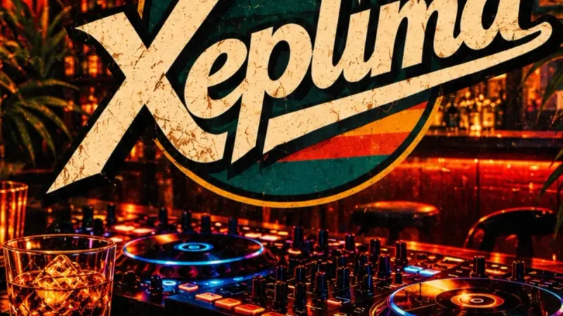 Xeplima at El Solo Pub, with DJ Gia on the decks!