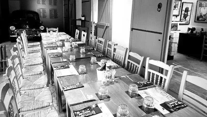 Mouseio Cafe-Bar-Resto