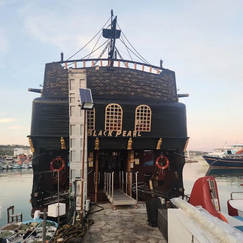 Black Pearl Pirate Boat