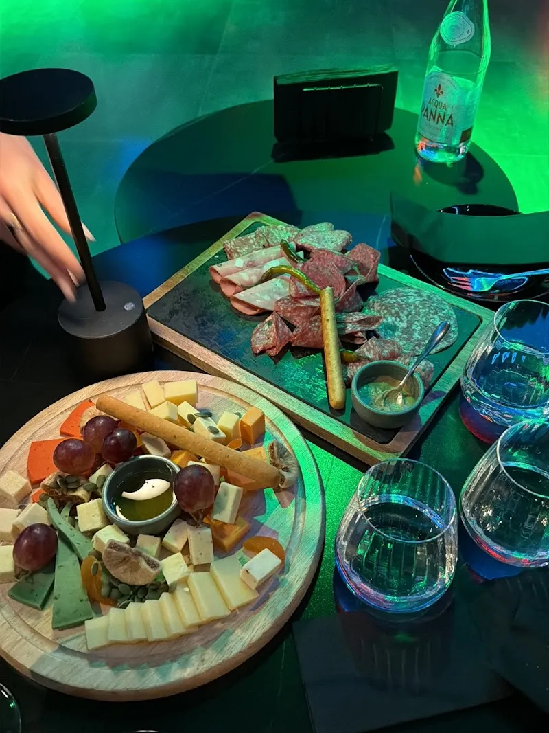 Malina Karaoke Club