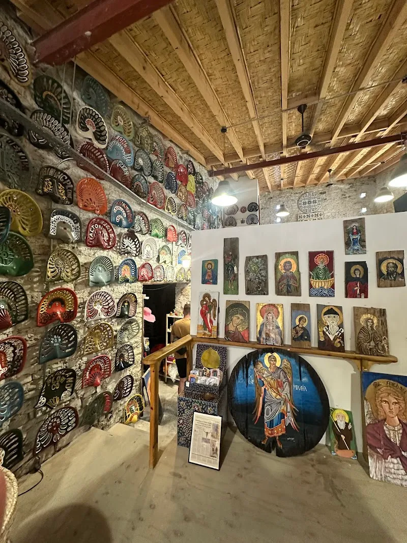 Mola Culture Factory